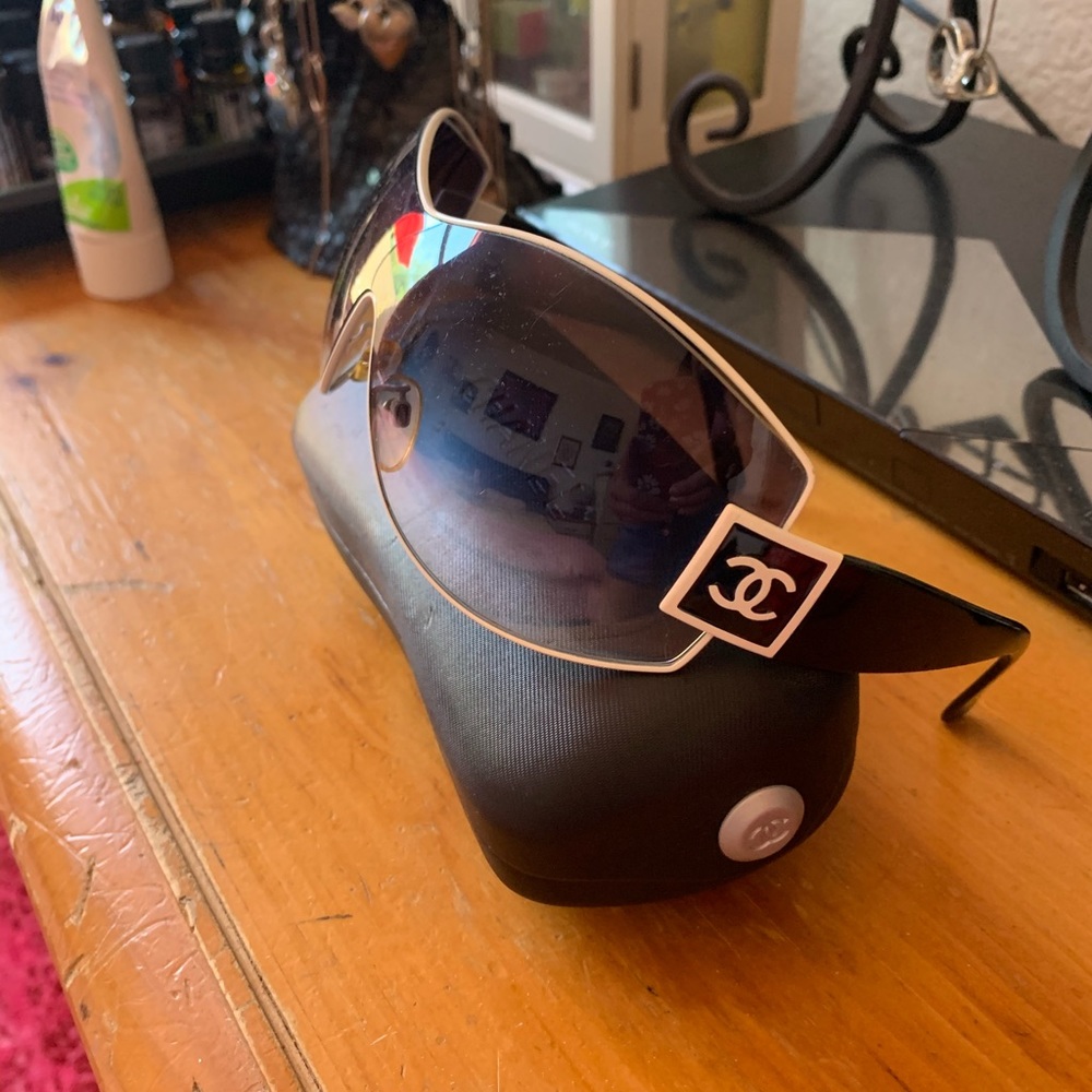 Vintage Chanel Sunglasses!